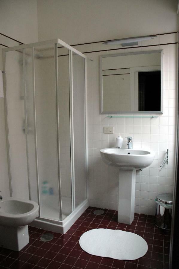 רומא B&B Bed And Business מראה חיצוני תמונה